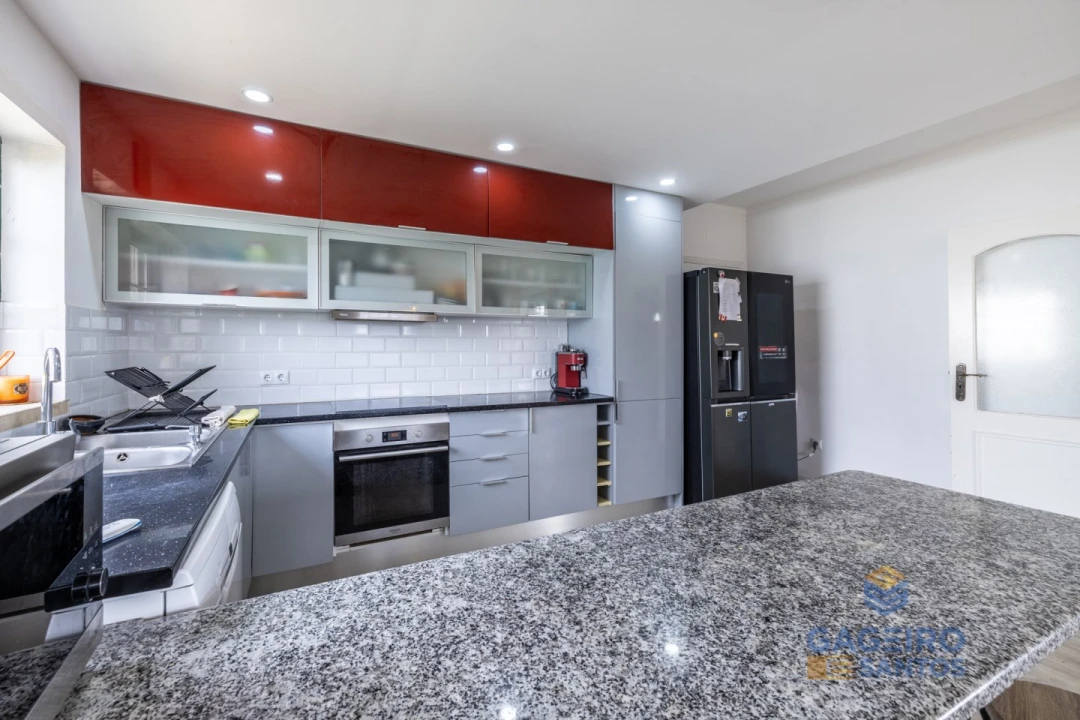 Moradia T4 para Venda em Barrio Foto 12