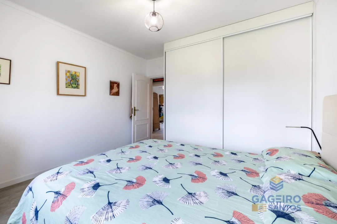 Moradia T4 para Venda em Barrio Foto 20