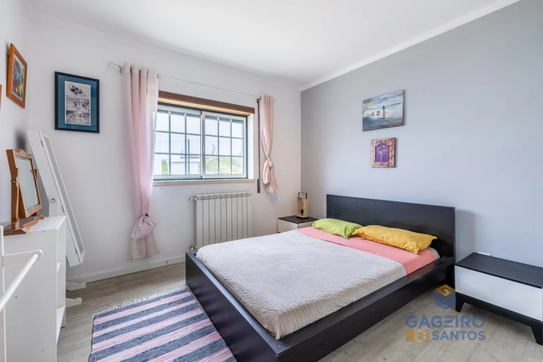 Moradia T4 para Venda em Barrio Foto 29