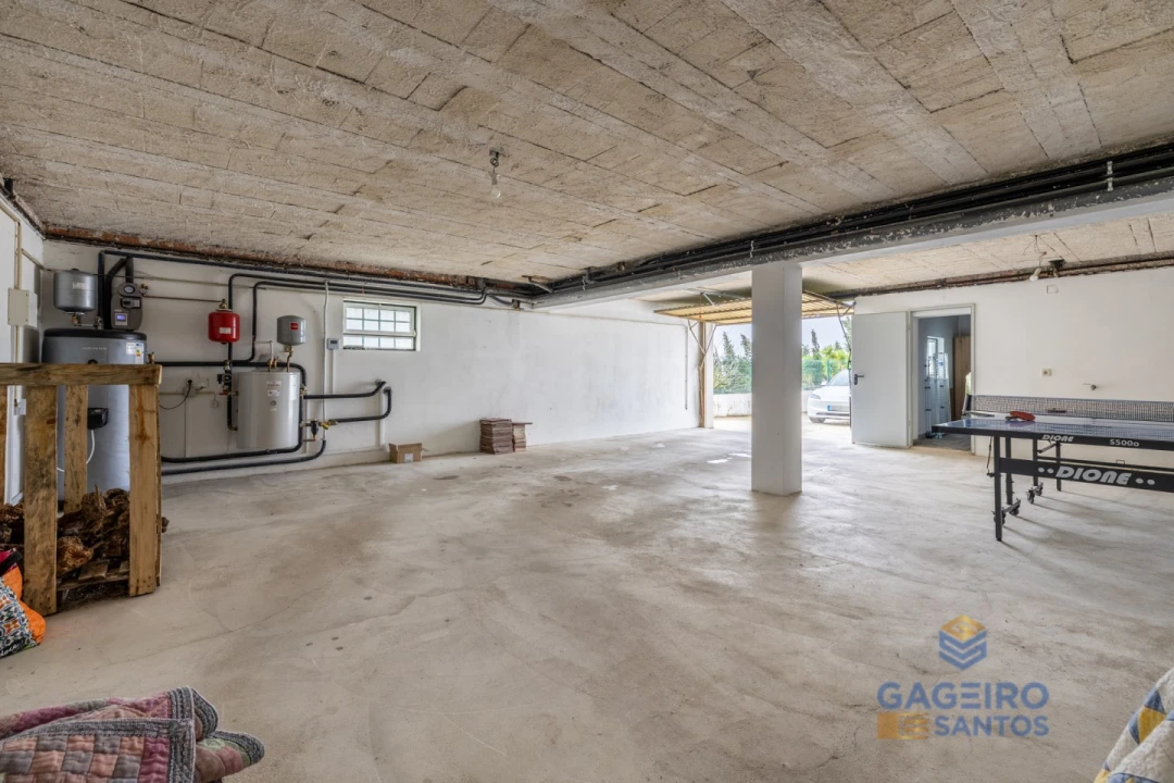 Moradia T4 para Venda em Barrio Foto 33