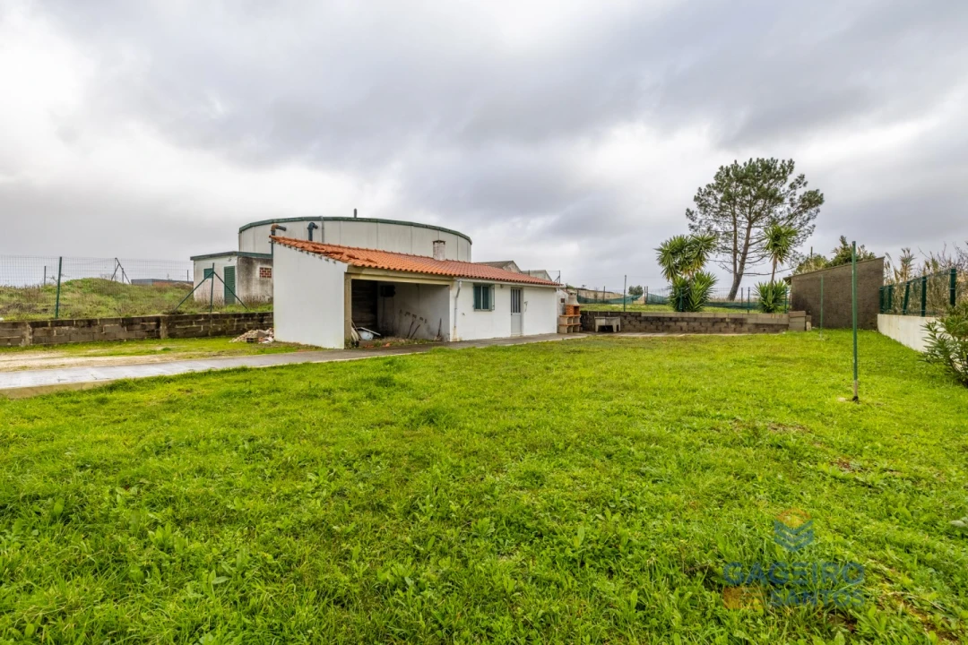 Moradia T4 para Venda em Barrio Foto 35