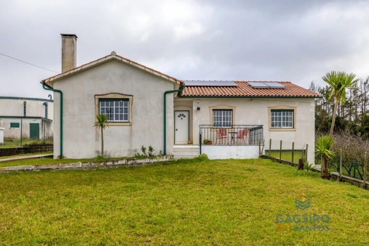 Moradia T4 para Venda em Barrio