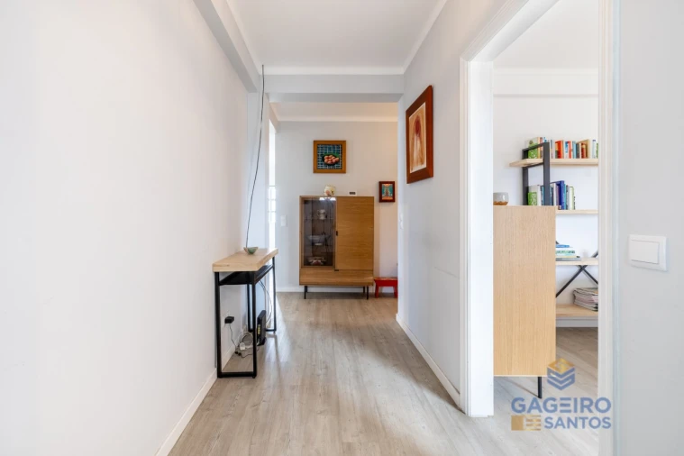 Moradia T4 para Venda em Barrio Foto 7