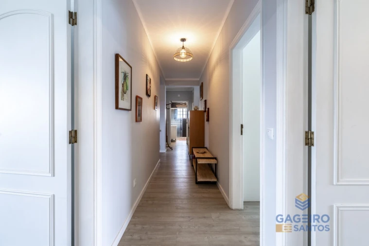 Moradia T4 para Venda em Barrio Foto 18