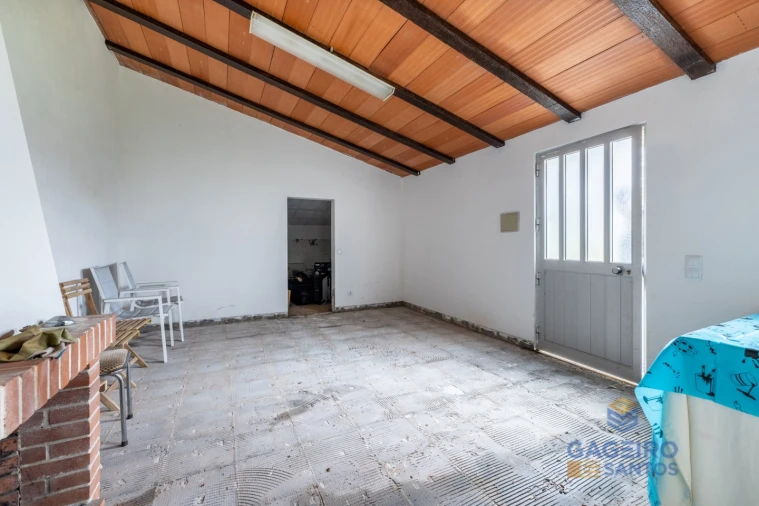 Moradia T4 para Venda em Barrio Foto 38