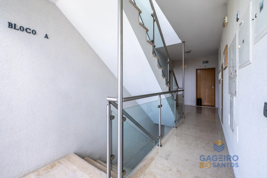 Apartamento T3 para Venda em São Martinho do Porto Foto 45