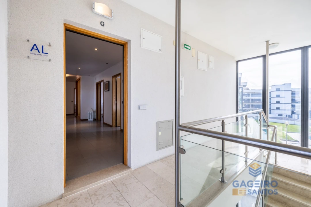 Apartamento T3 para Venda em São Martinho do Porto Foto 2