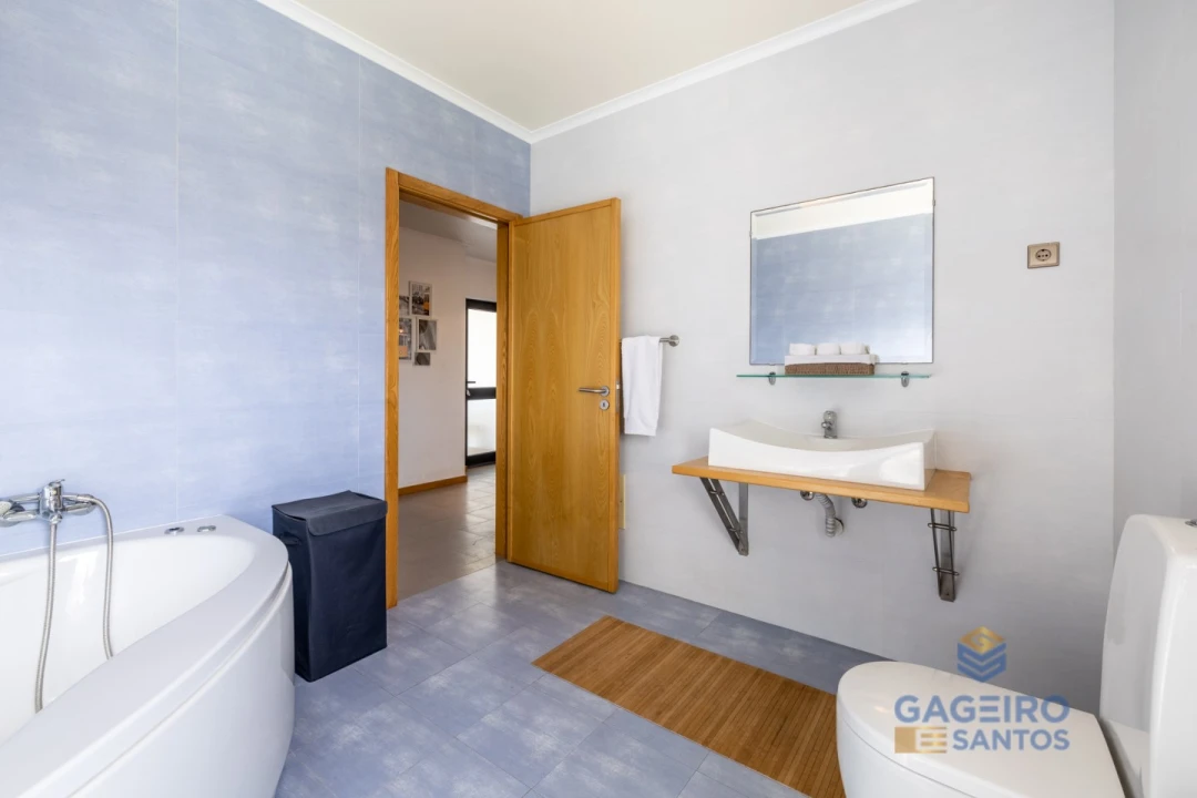 Apartamento T3 para Venda em São Martinho do Porto Foto 14