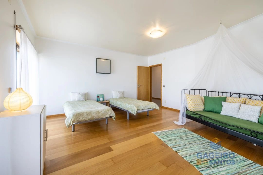 Apartamento T3 para Venda em São Martinho do Porto Foto 18