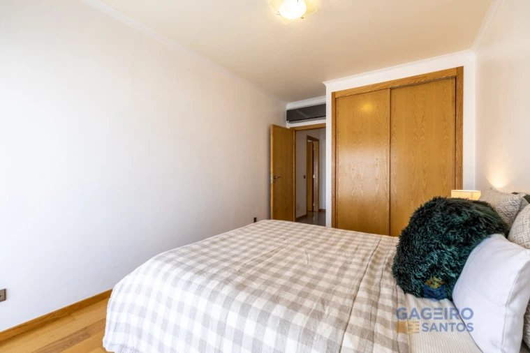 Apartamento T3 para Venda em São Martinho do Porto Foto 23