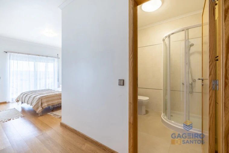 Apartamento T3 para Venda em São Martinho do Porto Foto 26