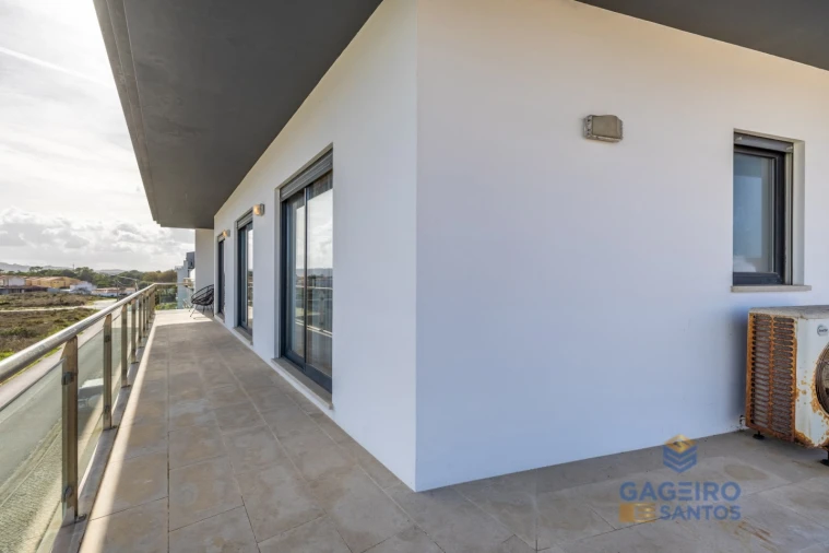 Apartamento T3 para Venda em São Martinho do Porto Foto 29