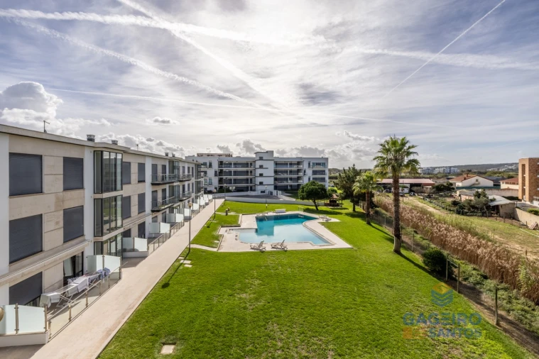 Apartamento T3 para Venda em São Martinho do Porto Foto 40