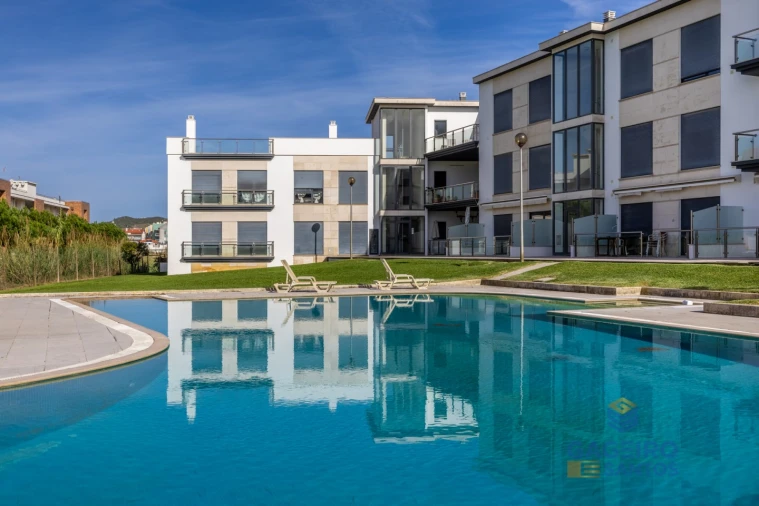 Apartamento T3 para Venda em São Martinho do Porto Foto 48