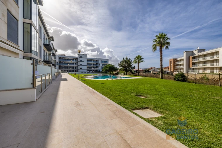 Apartamento T3 para Venda em São Martinho do Porto Foto 52