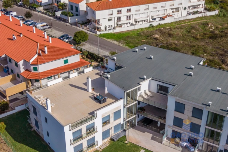 Apartamento T3 para Venda em São Martinho do Porto Foto 54