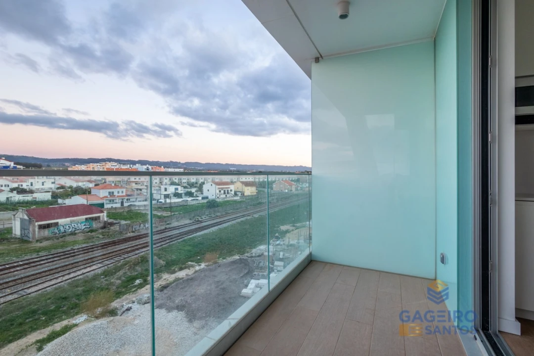 Apartamento T2 para Venda em São Martinho do Porto Foto 13