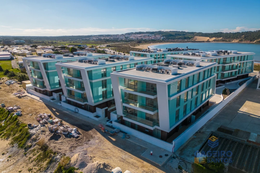 Apartamento T2 para Venda em São Martinho do Porto Foto 32