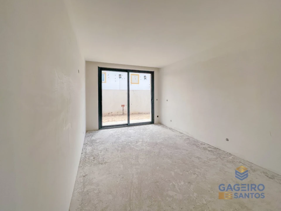 Moradia T3 para Venda em Alfeizerão Foto 5