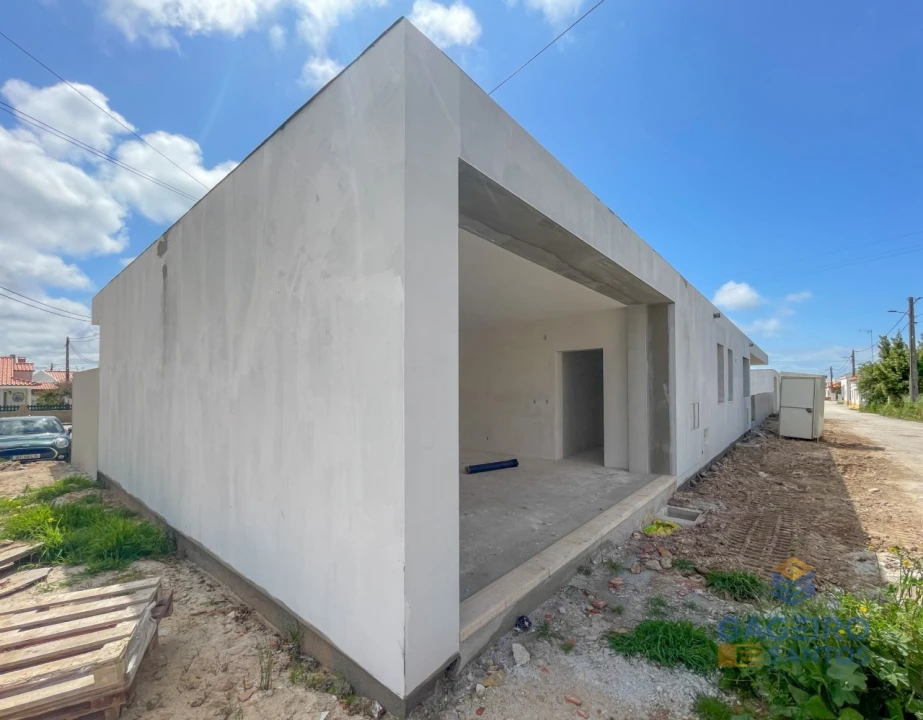 Moradia T3 para Venda em Alfeizerão Foto 6