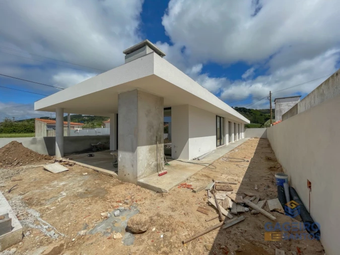 Moradia T3 para Venda em Alfeizerão Foto 3