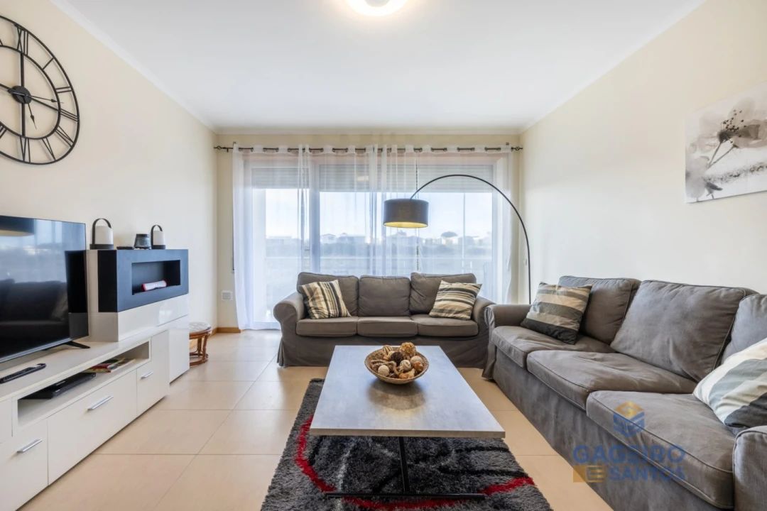 Apartamento T2 para Venda em São Martinho do Porto Foto 17