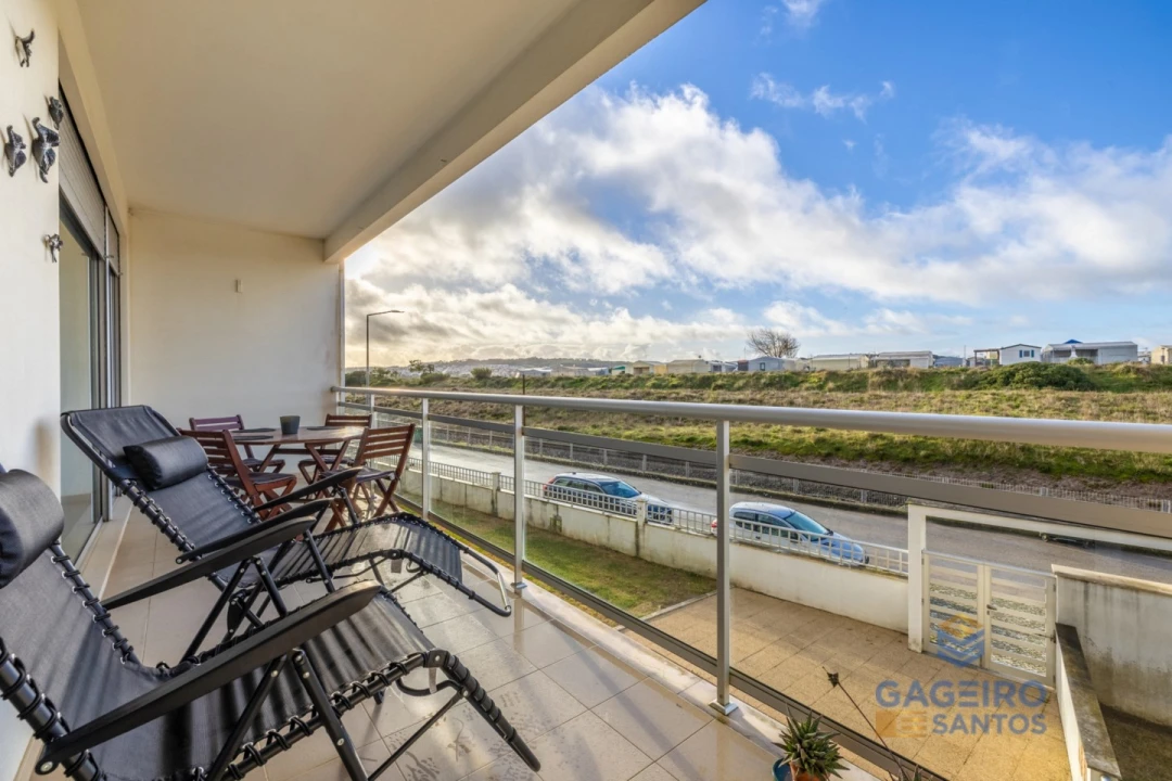 Apartamento T2 para Venda em São Martinho do Porto Foto 19