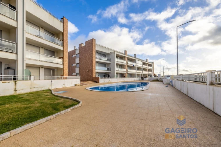 Apartamento T2 para Venda em São Martinho do Porto Foto 27