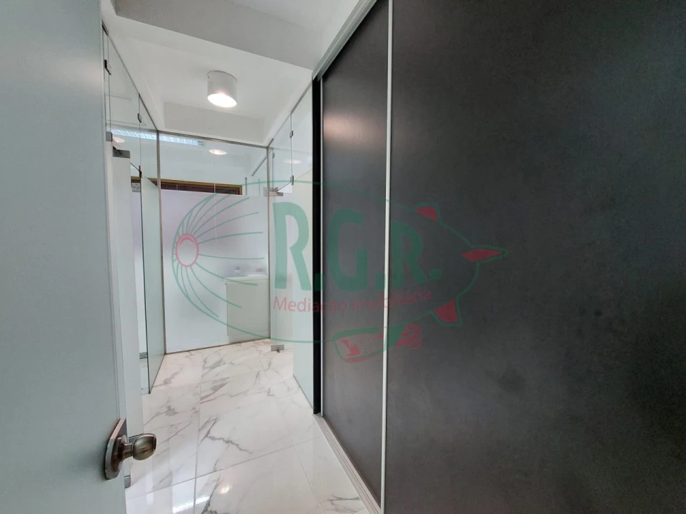 Negócio para Arrendamento em Gondomar (São Cosme), Valbom e Jovim Foto 13