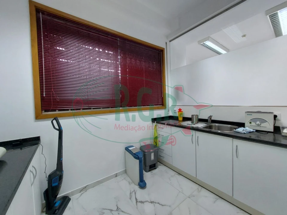 Negócio para Arrendamento em Gondomar (São Cosme), Valbom e Jovim Foto 25