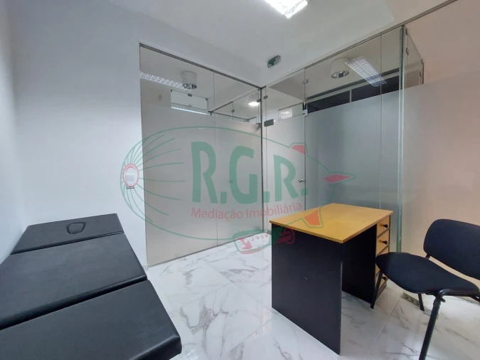 Negócio para Arrendamento em Gondomar (São Cosme), Valbom e Jovim Foto 16