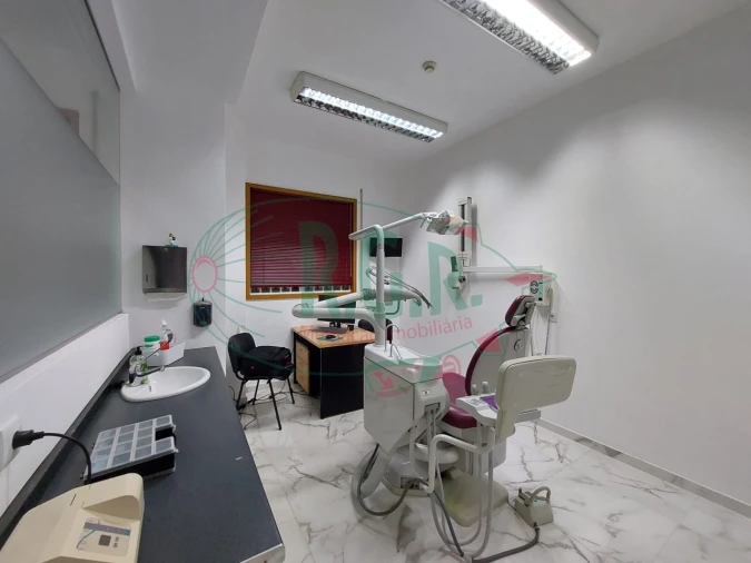 Negócio para Arrendamento em Gondomar (São Cosme), Valbom e Jovim Foto 18