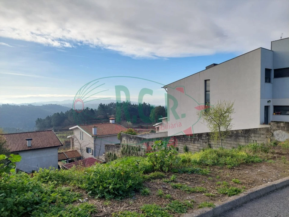 Terreno para Venda em Foz do Sousa e Covelo Foto 6