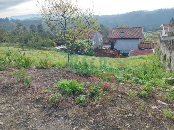 Terreno para Venda em Foz do Sousa e Covelo Foto 7