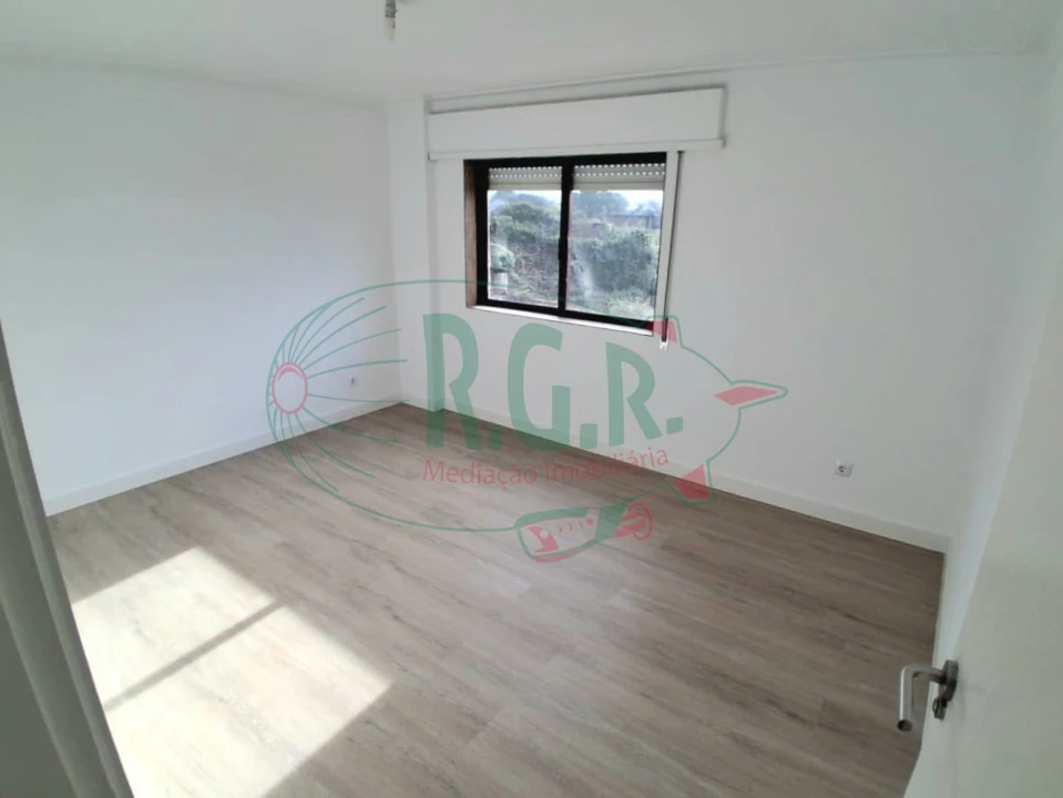 Apartamento T2 para Venda em Rio Tinto Foto 8