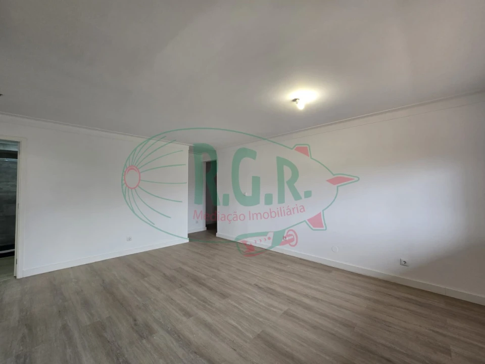 Apartamento T2 para Venda em Rio Tinto Foto 6