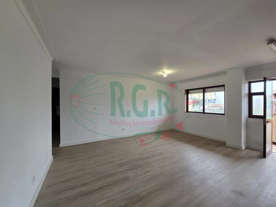 Apartamento T2 para Venda em Rio Tinto Foto 8