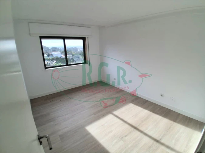 Apartamento T2 para Venda em Rio Tinto Foto 11