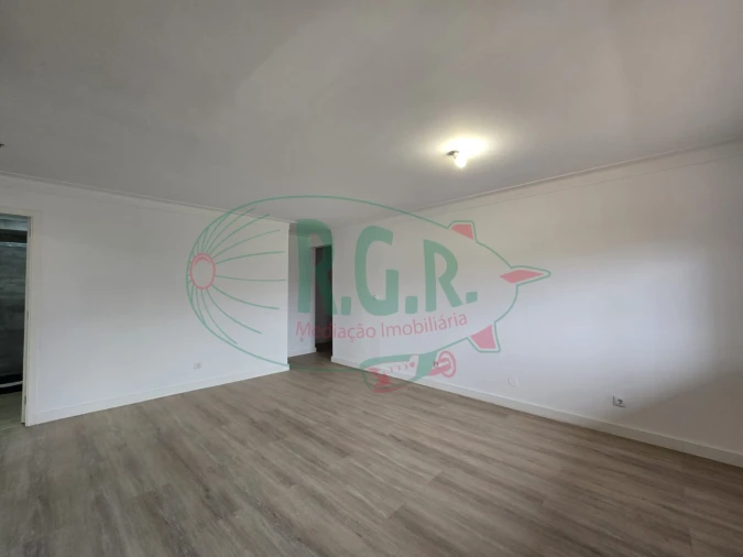 Apartamento T2 para Venda em Rio Tinto Foto 6