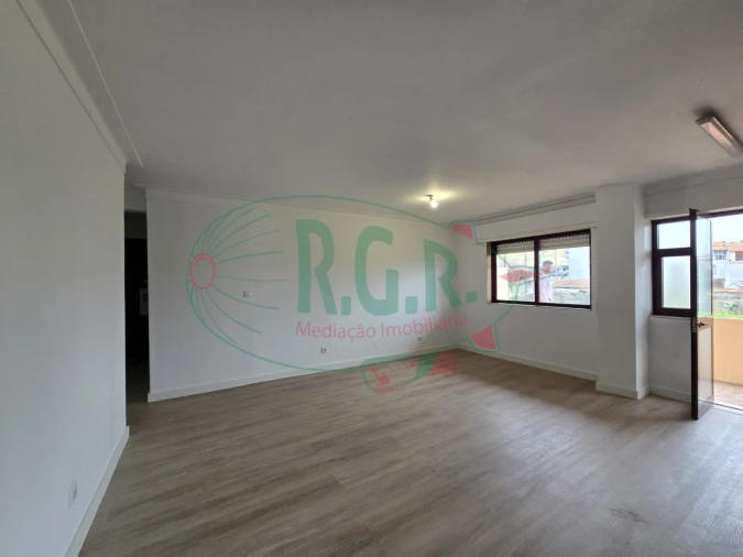 Apartamento T2 para Venda em Rio Tinto Foto 7