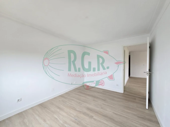 Apartamento T2 para Venda em Rio Tinto Foto 13