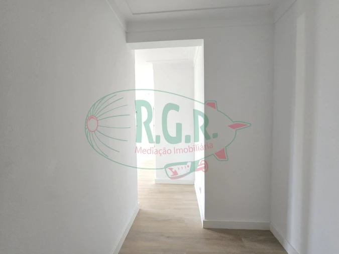 Apartamento T2 para Venda em Rio Tinto Foto 14