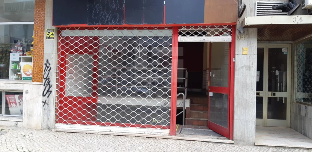 Loja para Arrendamento em Barcarena