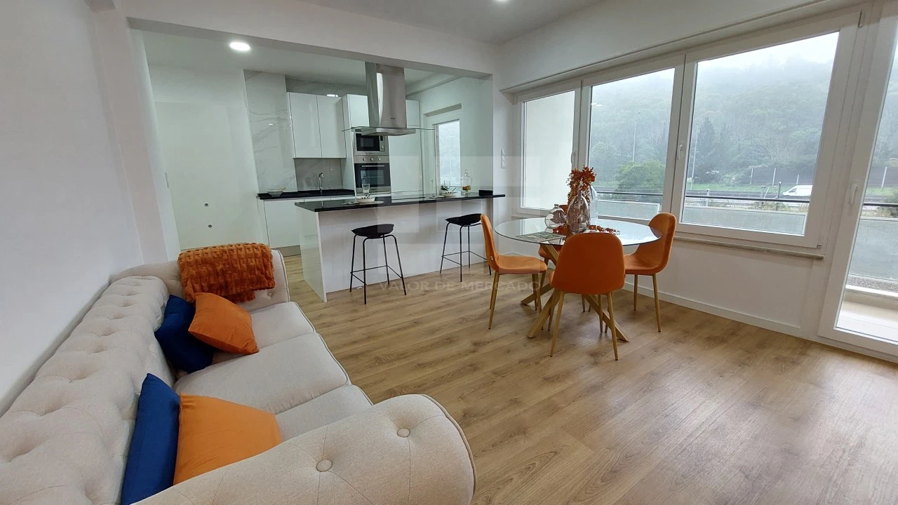 Apartamento T3 para Venda em Benfica Foto 5