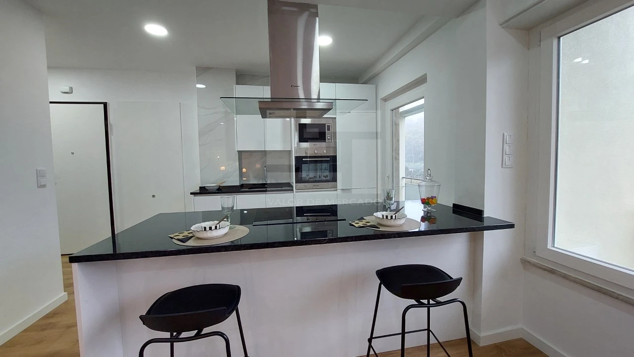 Apartamento T3 para Venda em Benfica Foto 9