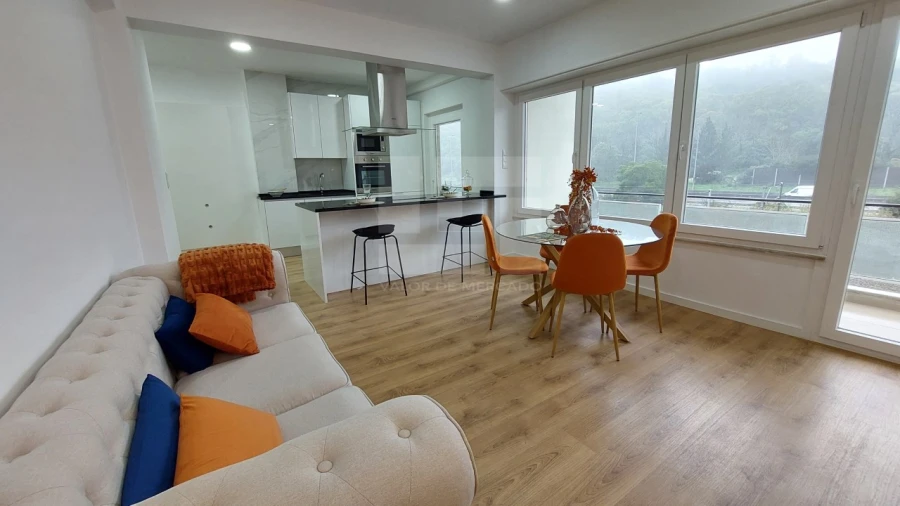 Apartamento T3 para Venda em Benfica Foto 5