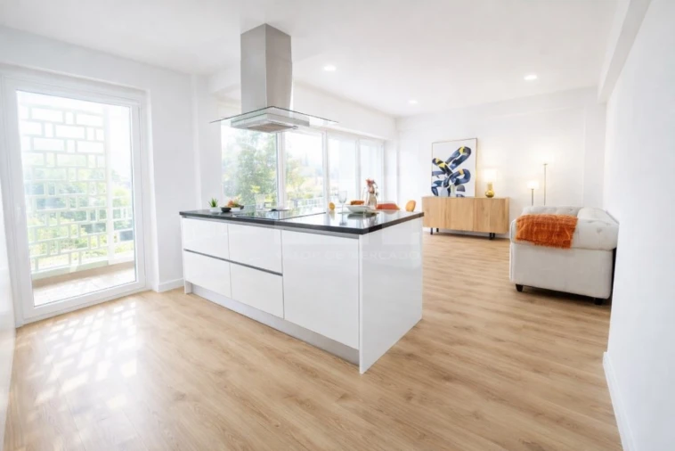 Apartamento T3 para Venda em Benfica Foto 1