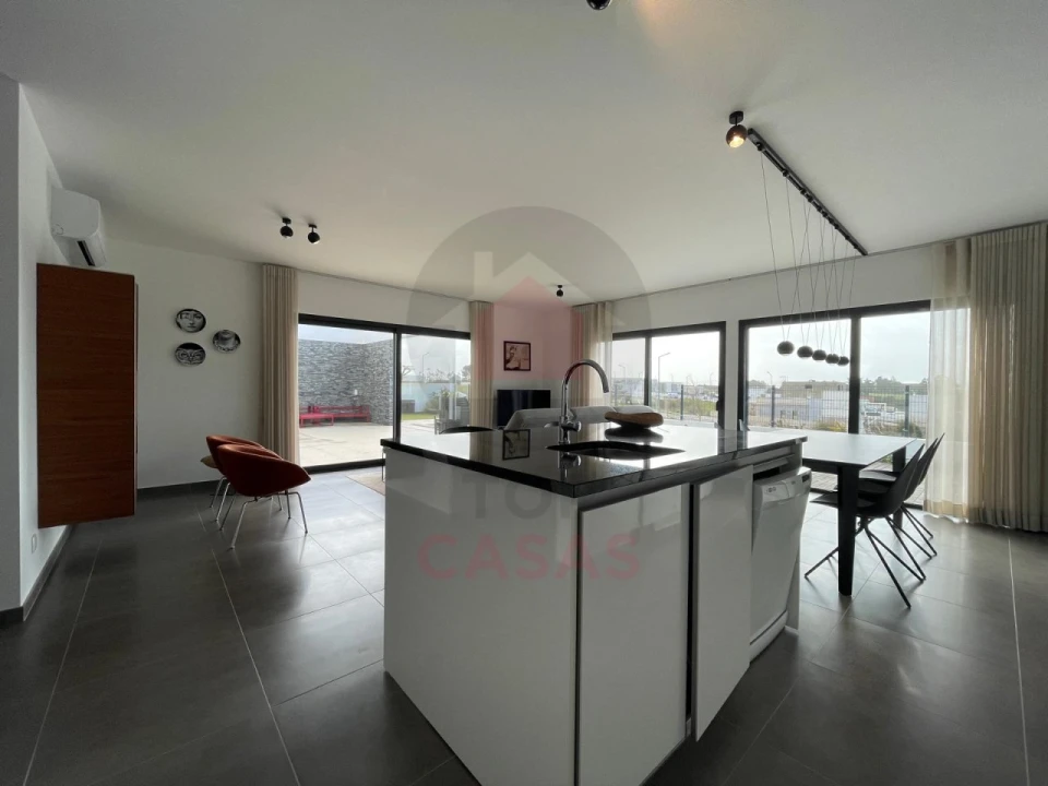 Moradia T3 para Venda em Caldas da Rainha - Santo Onofre e Serra do Bouro Foto 9