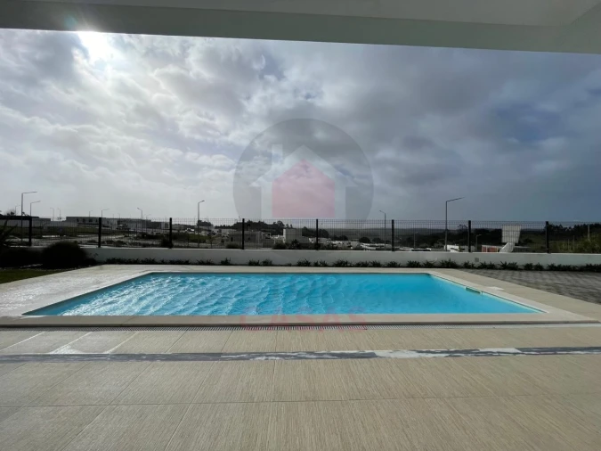 Moradia T3 para Venda em Caldas da Rainha - Santo Onofre e Serra do Bouro Foto 3