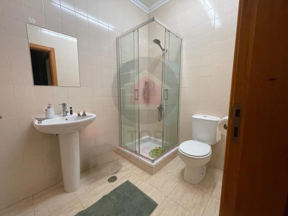 Moradia T3 para Venda em Foz do Arelho Foto 22